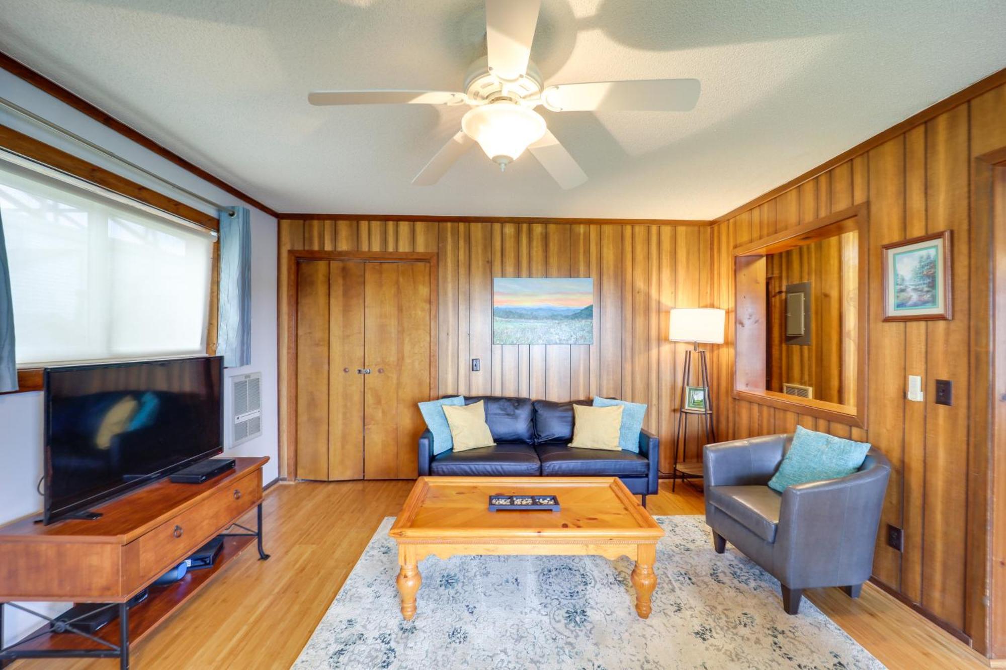 Beech Mountain Condo With Pool Access And Slope Views! Exterior photo